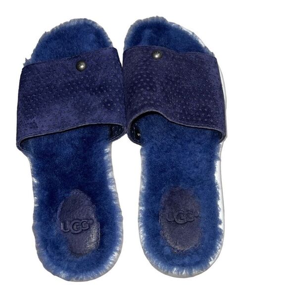 UGG - Picture 6 of 9